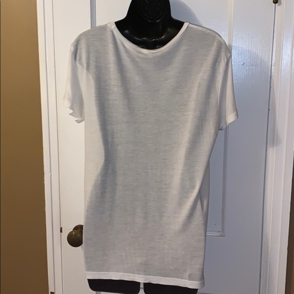Express- short sleeved T-shirt- Size Medium - Picture 3 of 4